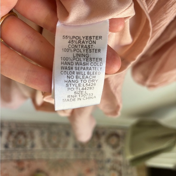 Boho Umgee Blush and Cream Lace Blouse with Embroidered sleeves in size large - Picture 8 of 14